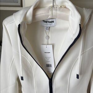 Tretorn White Utility Jacket with Hood and Fitted Silhouette